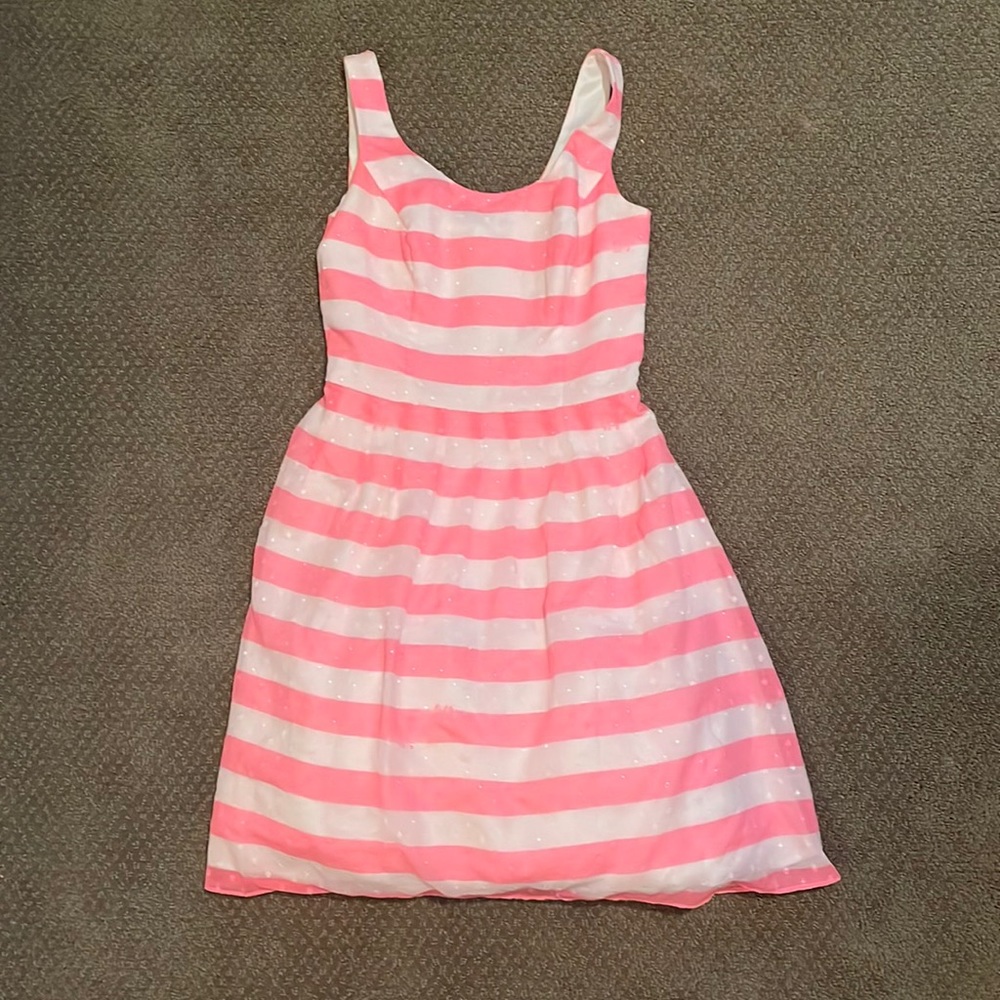 Size 0 pink dress. Great condition